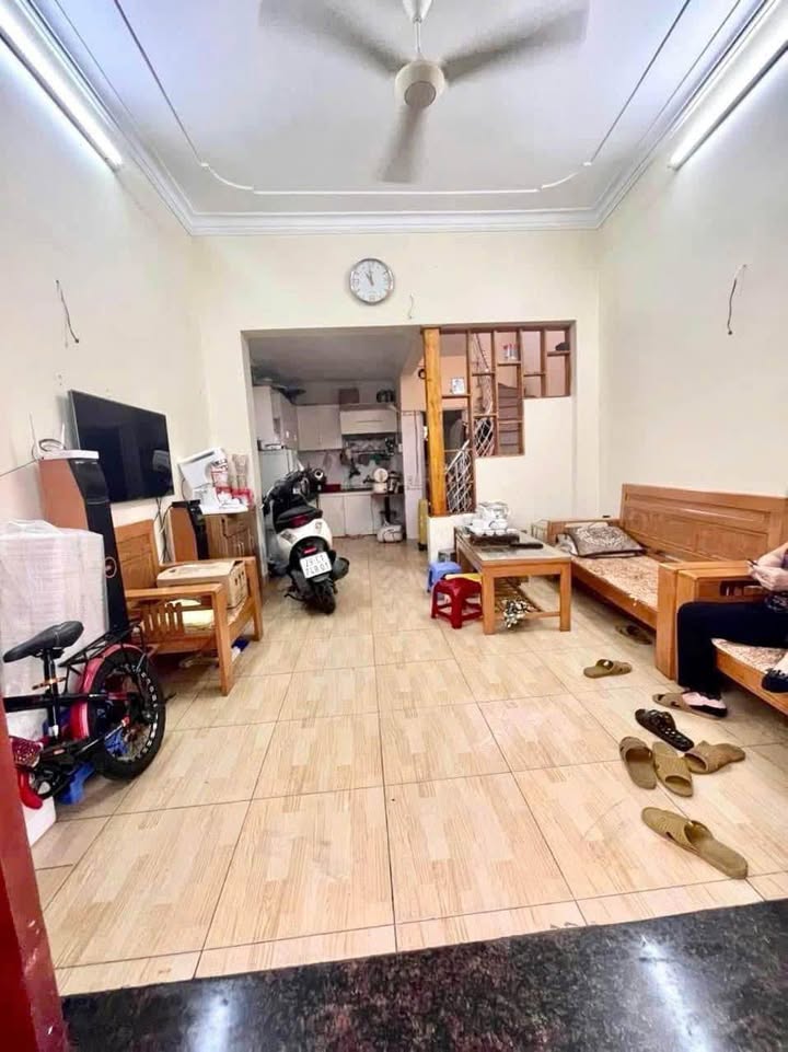 Nhà ngõ 229 Hàng Kênh 30m² giá 2.3 tỷ - Sẵn sàng vào ở ngay!