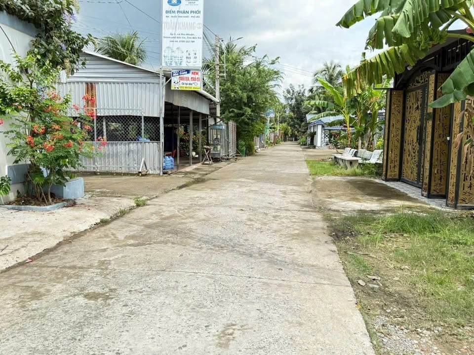 Đất 2 mặt tiền khu dân cư Phú Tường, Bến Tre 650m² giá 3.25 tỷ - Cơ hội vàng đầu tư!