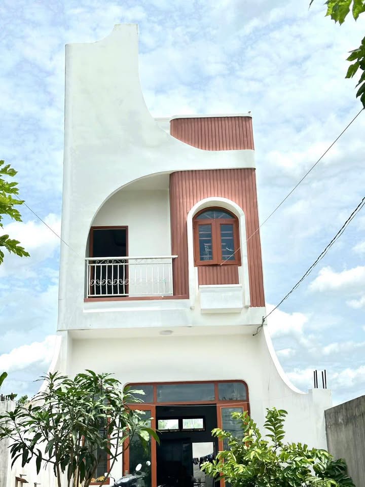 Nhà 1 trệt 2 lầu đường Long Phú, Tân Kim 70m² giá 3.6 tỷ - Chính chủ, sổ đỏ