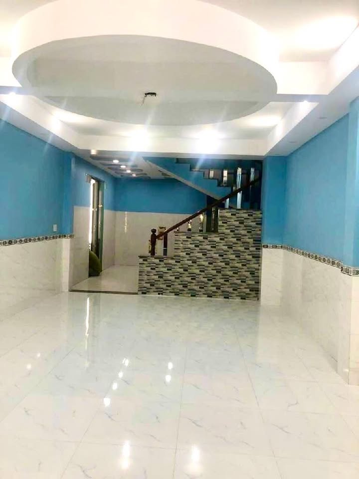 Nhà bán quận Bình Thạnh 67m² giá thỏa thuận - Sổ hồng chính chủ, hẻm rộng rãi!