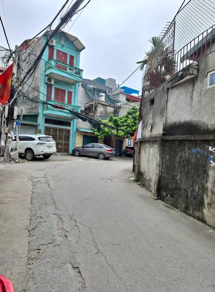 Nhà riêng quận Hoàng Mai 20m² giá 3 tỷ - Ô tô đỗ ngay trước cửa!