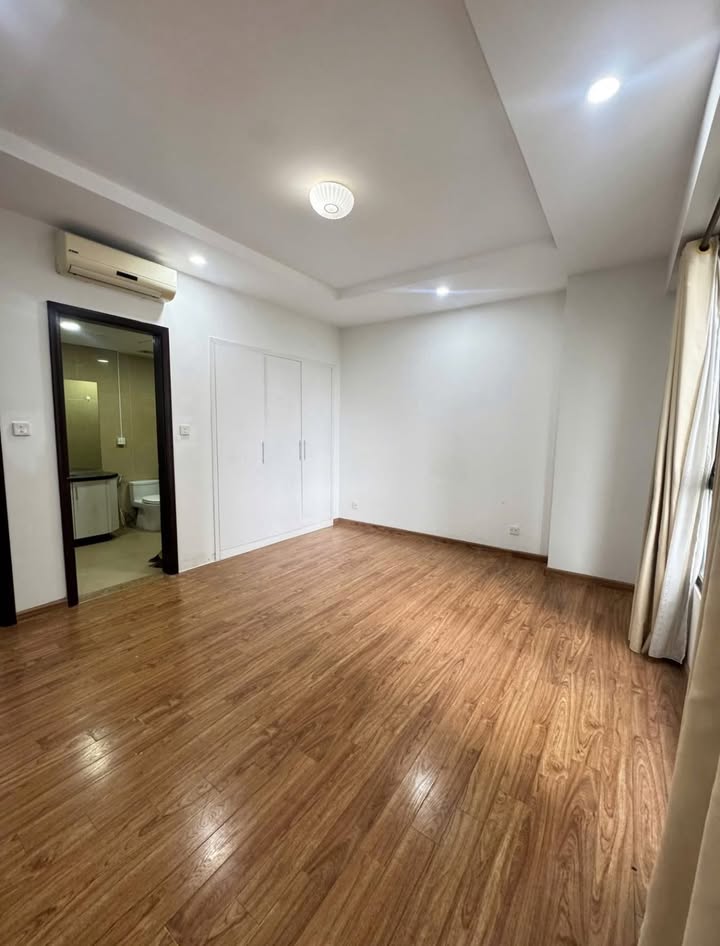 Căn hộ TimeCity 3PN hướng Đông cho thuê giá 19 triệu - Đừng bỏ lỡ!