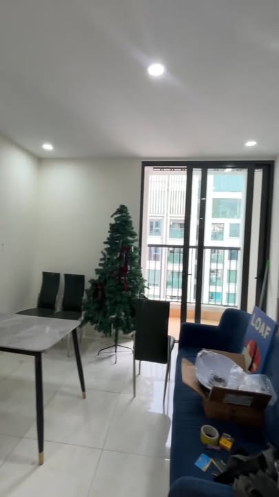 Căn hộ Housinco Nguyễn Xiển 45m² giá 4.8 triệu - Full nội thất, ban công rộng thoáng!