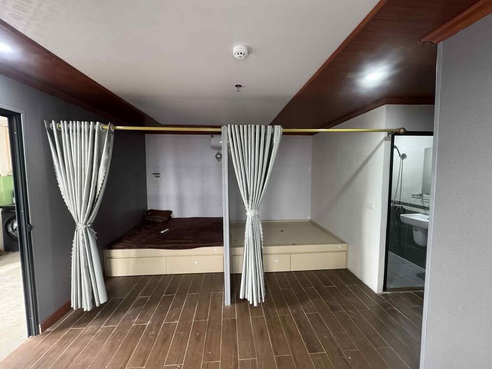 Cho thuê căn hộ CCMN Ngõ 20 Tam Khương 50m² - Gần các trường đại học!