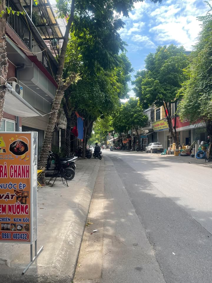 Nhà 2 Tầng Mặt Đường Yên Kiện, Thanh Trì 17m² giá 2.8 tỷ - Kinh doanh sầm uất!