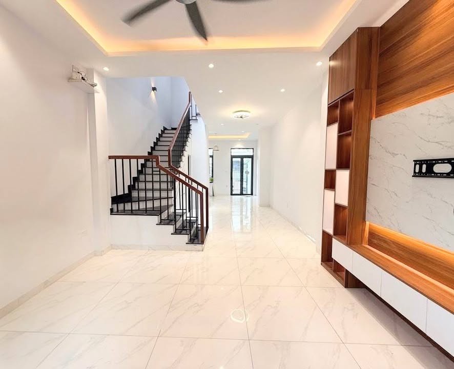 Nhà 3 tầng Trường Thọ, 68m² giá 6-7 tỷ - Sổ hồng chính chủ, ô tô vào tận nhà!
