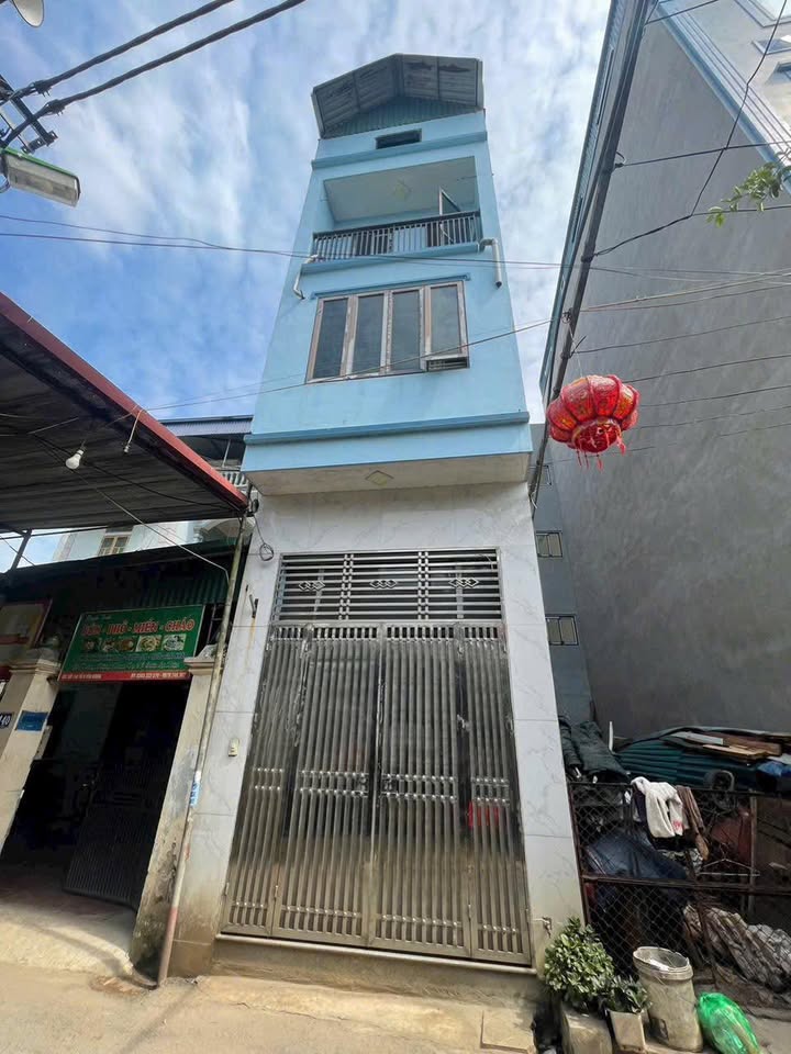 Nhà phố Yên Nghĩa, Hà Đông 35m² giá 7 tỷ - Kinh doanh sầm uất, ô tô đỗ cửa!