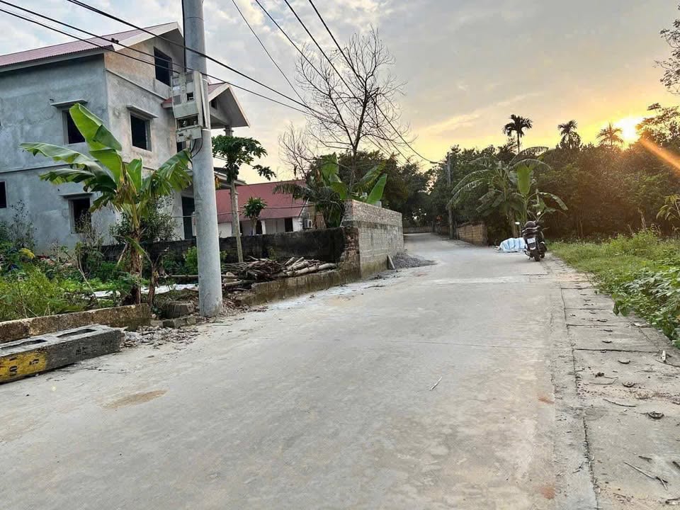 Đất nền Tùng Thiện Sơn Tây 100m² giá 2.15 tỷ - Chính chủ cần bán gấp!