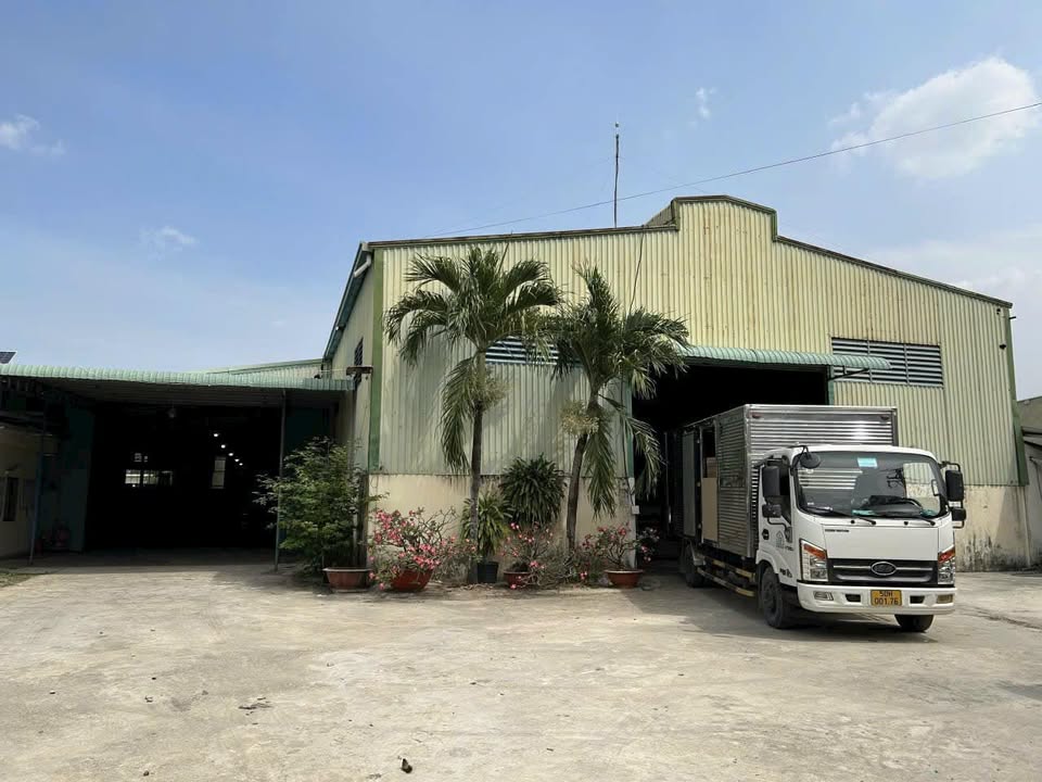 Nhà xưởng Đức Hòa, Long An 3.046m² giá 31 tỷ - Pháp lý đầy đủ, thuê lại ổn định!