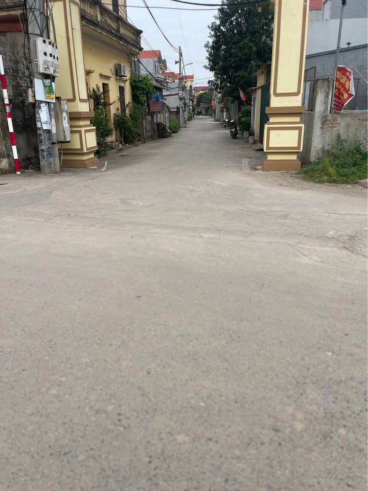 Đất nền Kim Sơn, Gia Lâm 70.3m² giá 3.8 tỷ - Mặt ngõ ô tô, gần chợ, trường học!