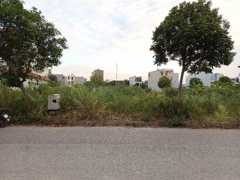 Biệt thự Mễ Nội 155m² giá thỏa thuận - View hồ thoáng mát!