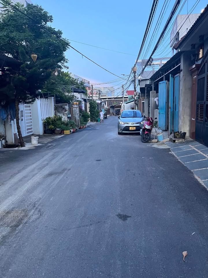 Lô đất kiệt Lê Văn Hiến 150m² giá 5 tỷ - Tiện ích bạt ngàn, gần biển!