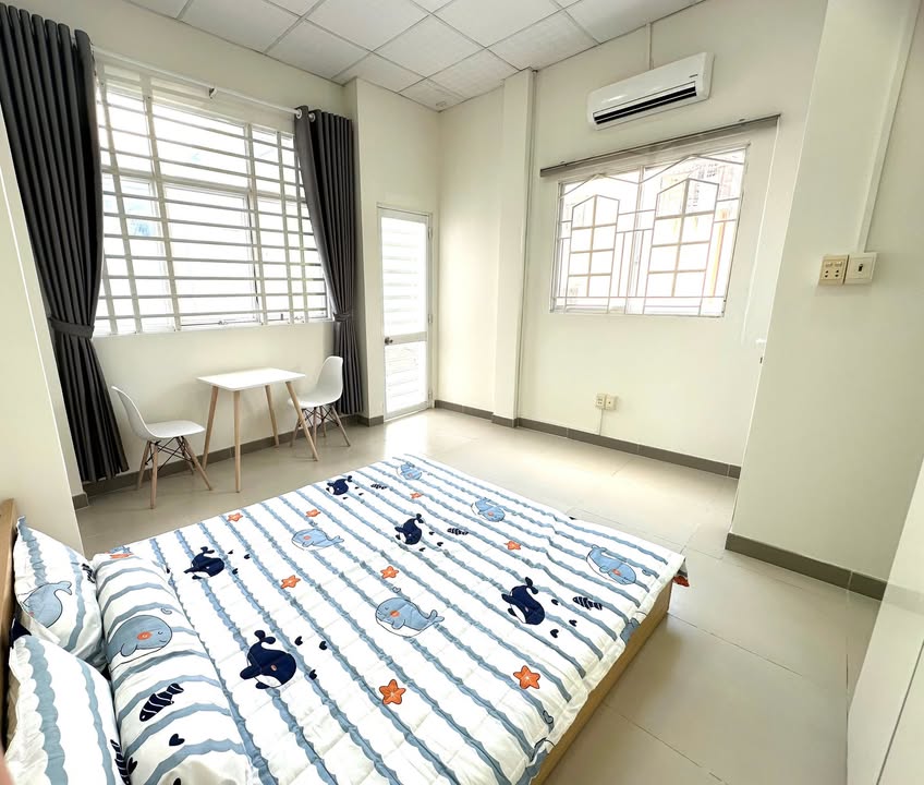 Căn hộ Sư Vạn Hạnh Quận 10 - Ban công full nội thất - Cam kết đẹp như hình!