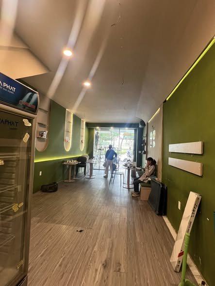 Nhà mặt tiền đường Võ Văn Kiệt, P. Nguyễn Thái Bình, Q.1 - Cho thuê kinh doanh đa ngành nghề chỉ 38 triệu!