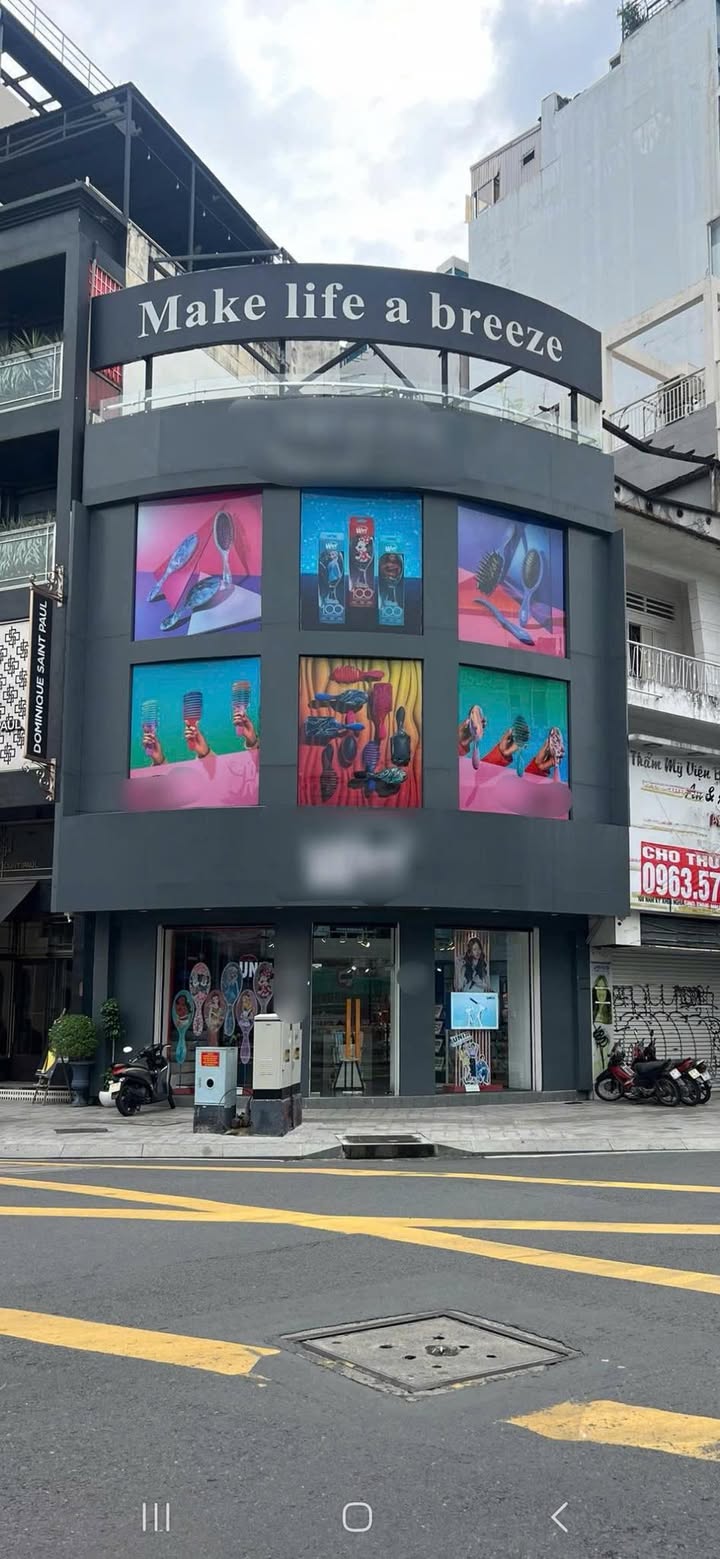 Nhà góc 2 mặt tiền Bến Nghé, Quận 1, Diện tích 80m² - Thích hợp kinh doanh