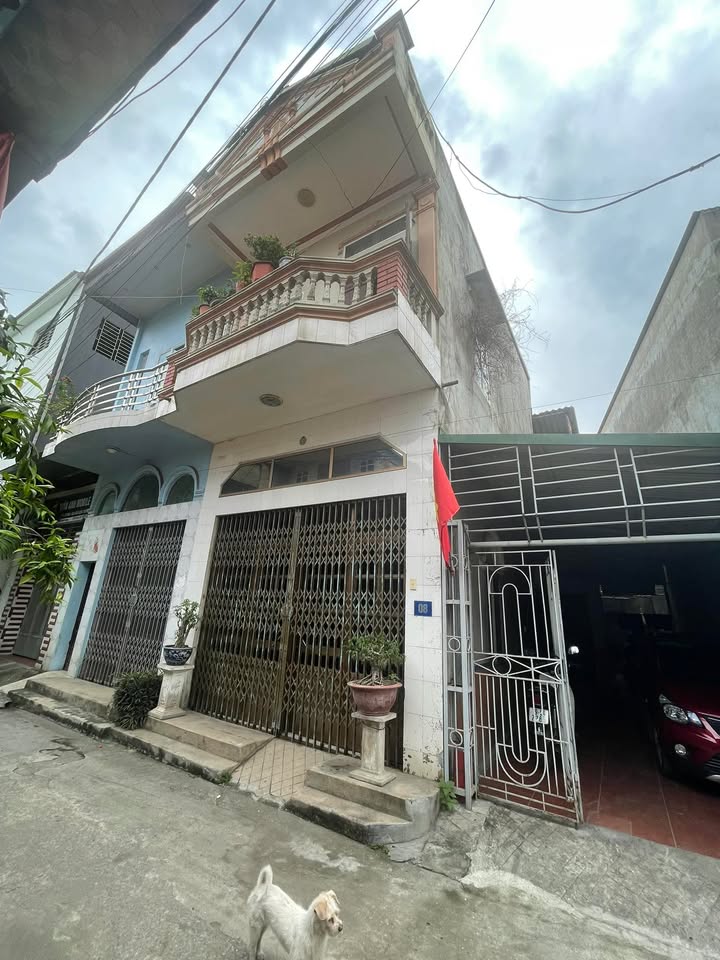 Nhà 2 tầng phường Bến Gót, Việt Trì - Sân rộng để ô tô, giá thỏa thuận!