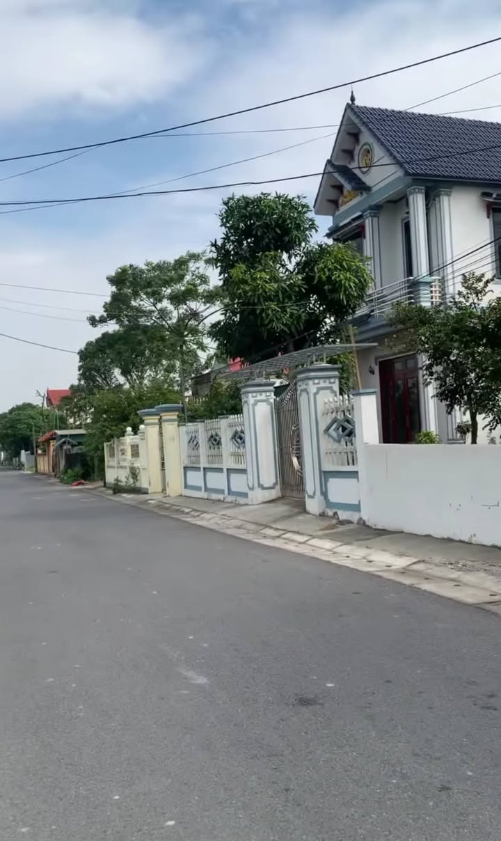 Đất nền đường Tố Hữu, Thị trấn Nga Sơn 150m² - Vị trí đẹp, kinh doanh thuận lợi!