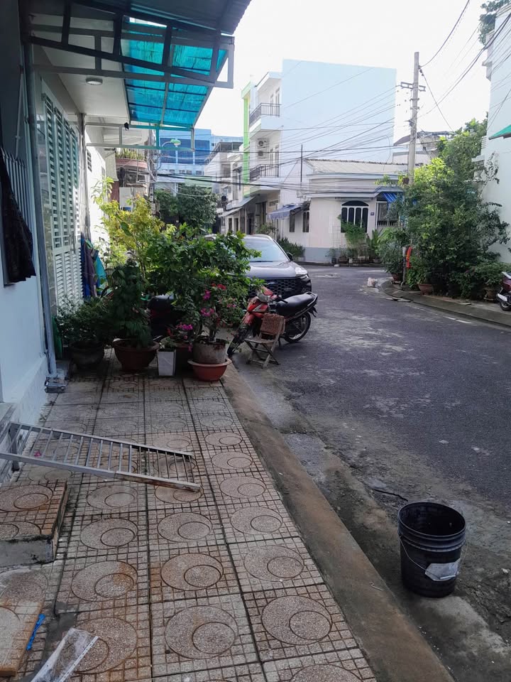 Nhà cấp 4 Vĩnh Nguyên Nha Trang 66m² giá 5.5 tỷ - Gần biển chỉ 500m!