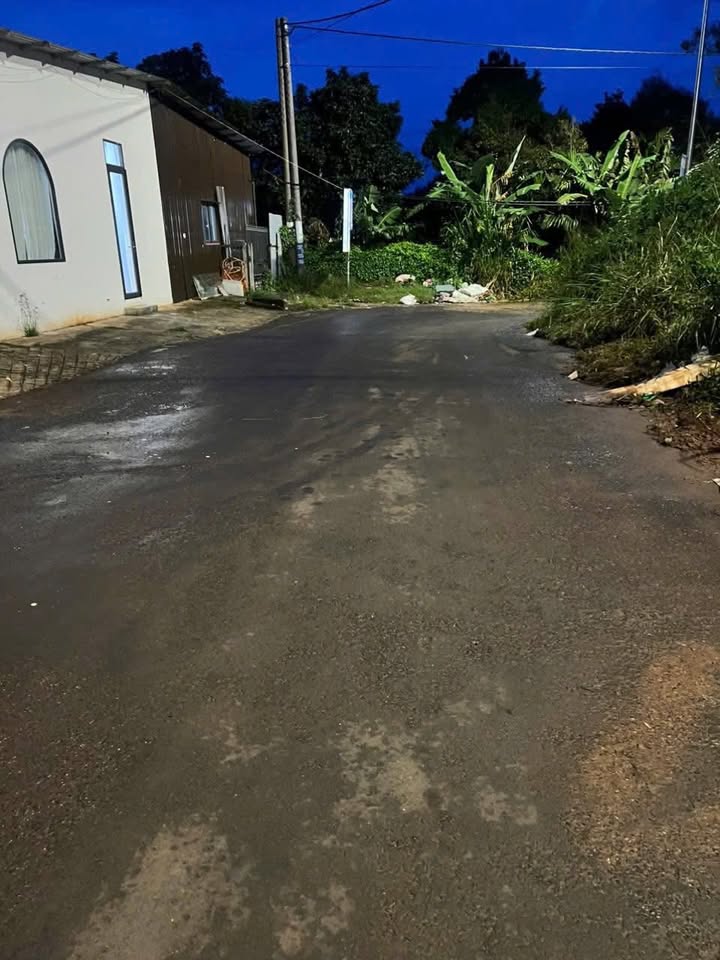 Mặt tiền Nguyễn Đình Chiểu, Buôn Hồ, Đắk Lắk - 426m² giá 5.8 tỷ - Cơ hội đầu tư lý tưởng!