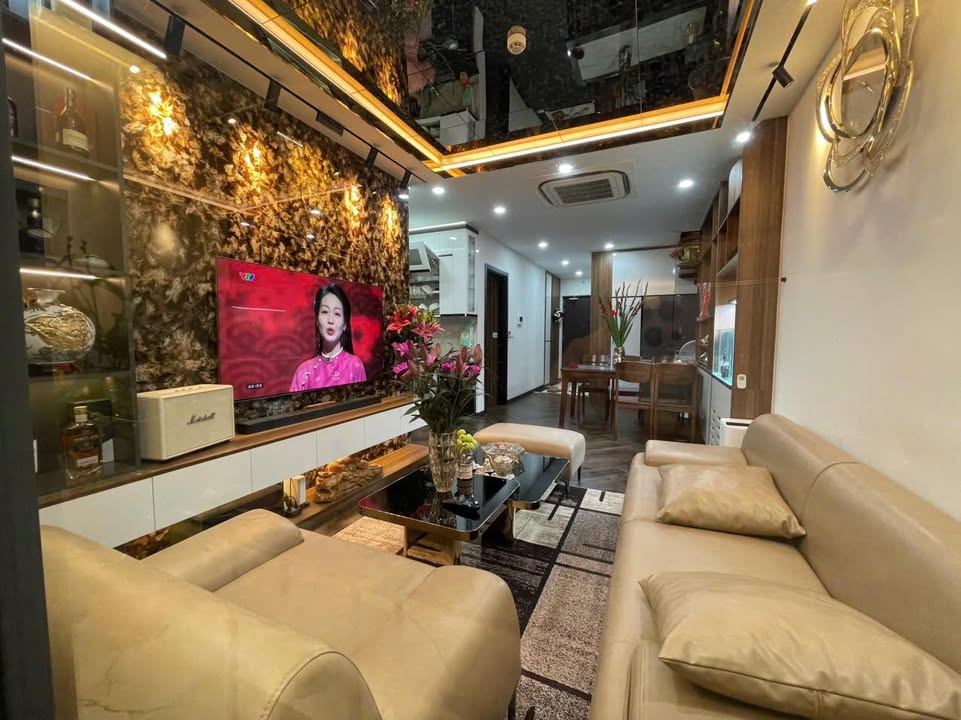 Căn hộ 2PN Phương Đông Green Park 74m² giá 6 tỷ - Full nội thất cao cấp!