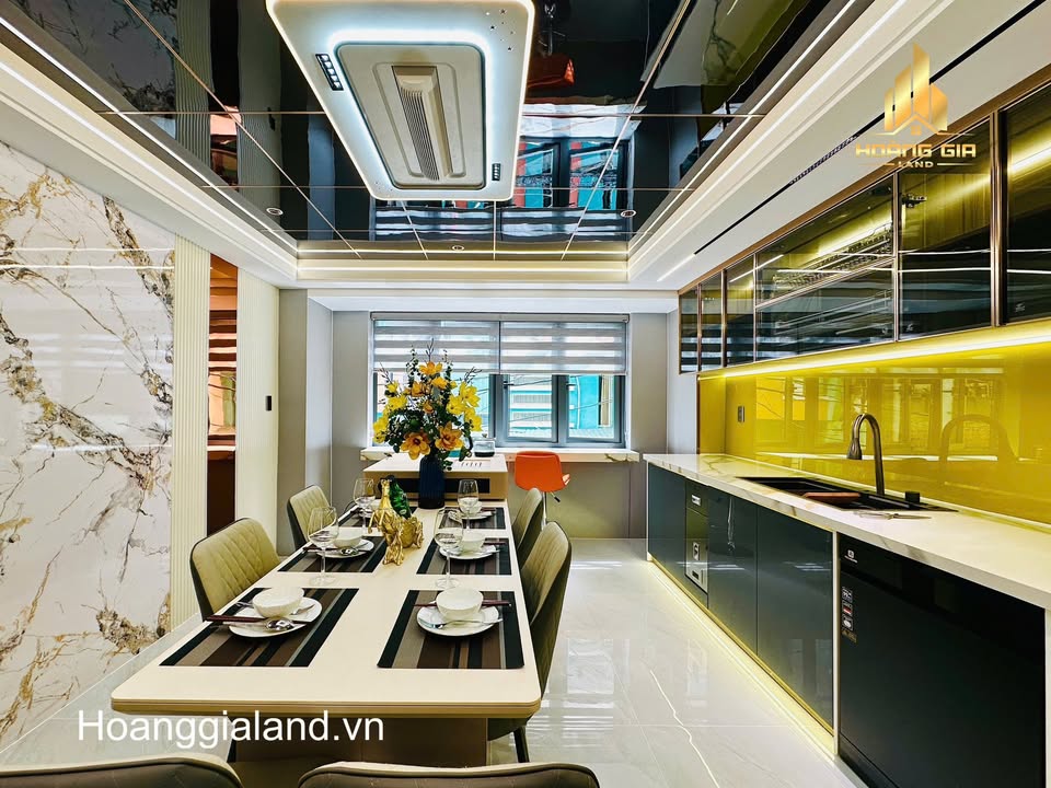 Nhà phố Lê Văn Thọ, Gò Vấp 60m² giá 12.5 tỷ - Tặng nội thất cao cấp!