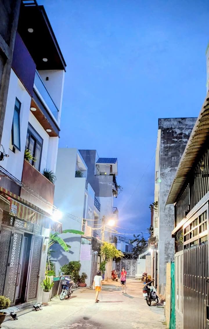 Đất thổ cư 60m² Biệt Chính 2, Vũng Tàu giá 4.1 tỷ - Hẻm thông tứ phía, xây dựng thoải mái!