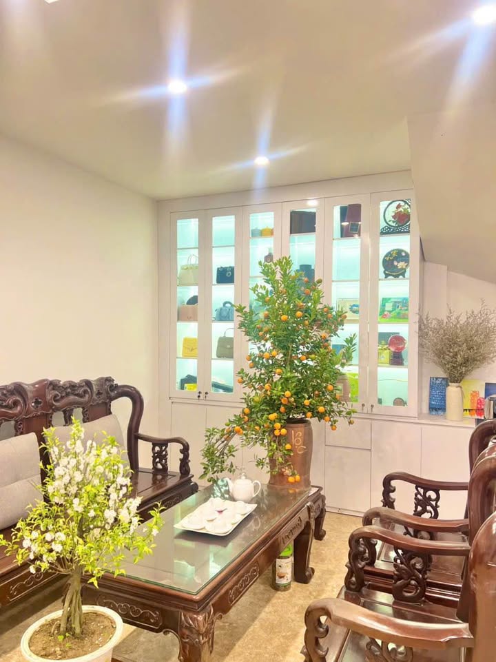 Nhà phố Nguyễn Hoàng, Mỹ Đình 2, 37m² giá Thỏa thuận - Phù hợp cho gia đình hoặc đầu tư!