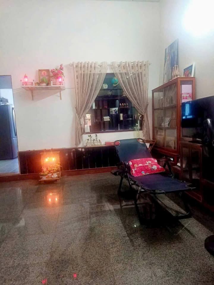 Nhà cấp 4A mặt tiền hẻm ô tô đường Nguyễn Thiệu 200m² giá 4.95 tỷ - Vị trí trung tâm Quảng Ngãi!