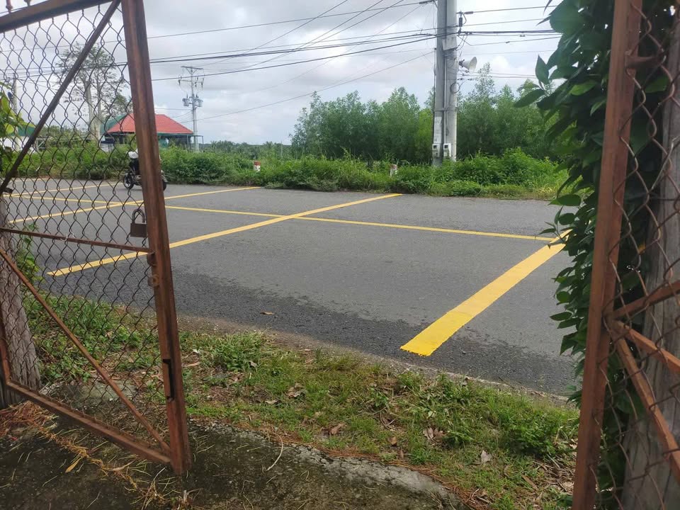 Nhà vườn 980m² tại xã Hàm Đức, Bình Thuận - Giá 3 tỷ, thương lượng ngay!