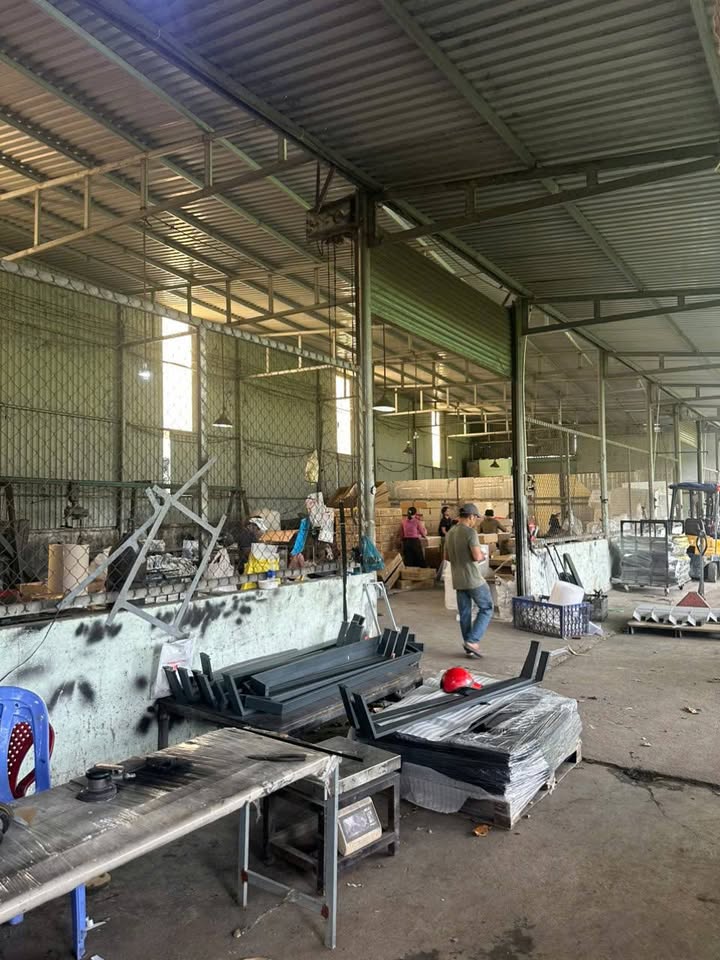 Cho thuê xưởng Dĩ An 280m² giá 16 triệu - Phù hợp với cơ khí và kho nhỏ!