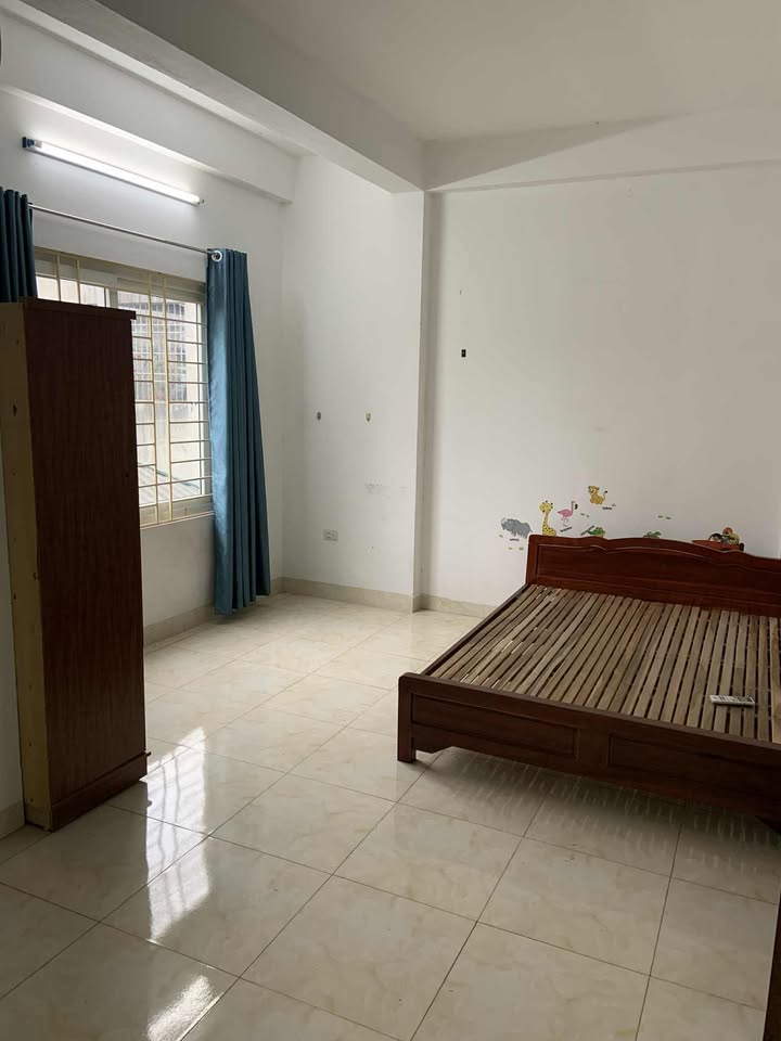 Phòng trọ tại Ngõ 72 Dương Quảng Hàm 30m² giá 4.2 triệu - Tiện nghi đầy đủ, giờ giấc tự do!