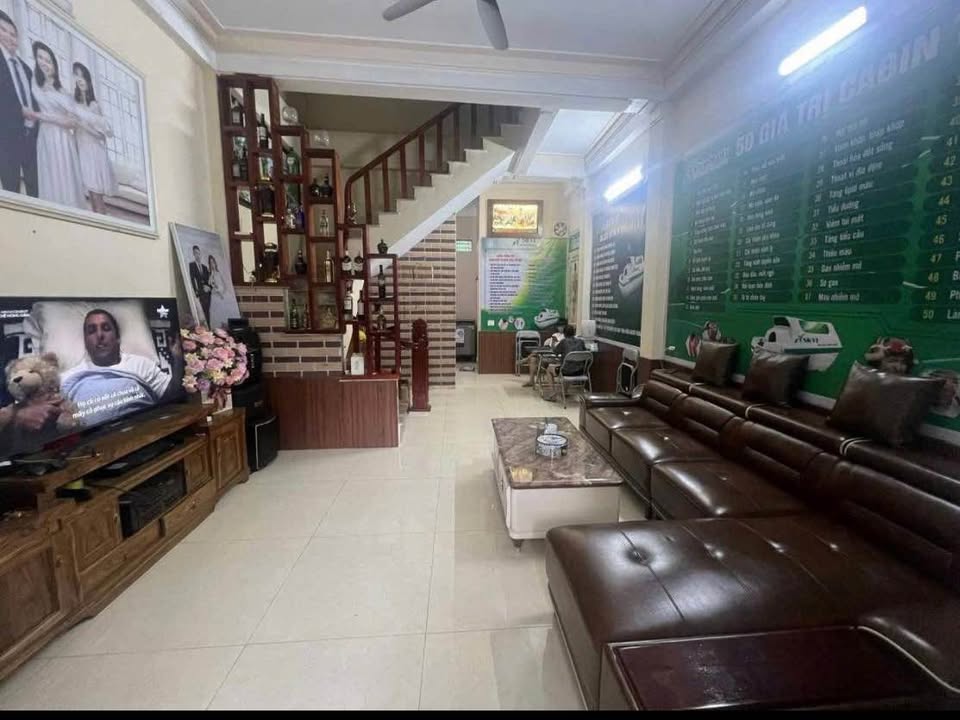 Nhà 2 tầng tại Phường Phú Sơn, TP Thanh Hóa 53m² giá 2 tỷ - Gần trường học và chợ Đông Thọ!