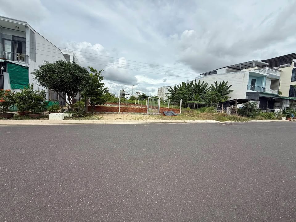 Đất tái định cư Mỹ Gia Nha Trang 100m² giá 6.7 tỷ - Sổ đỏ sang tên ngay!