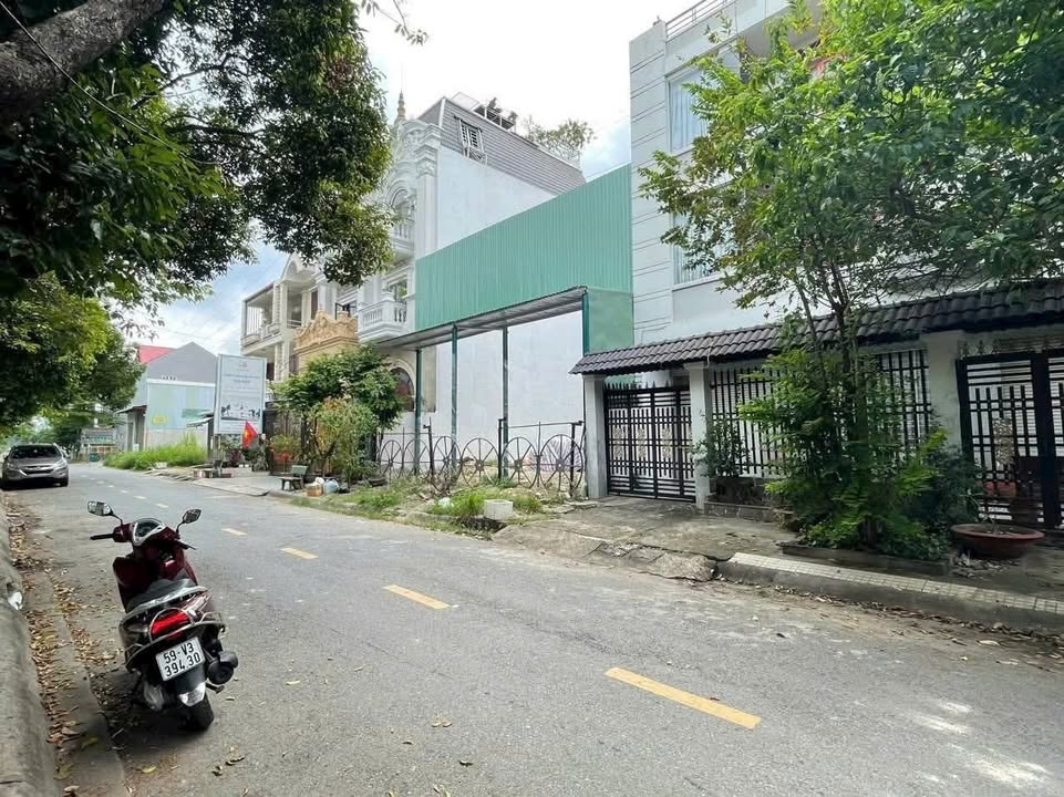 Lô đất thổ cư 153m² tại Khu biệt thự Phú Nhuận - Giá chỉ 8.7 tỷ!