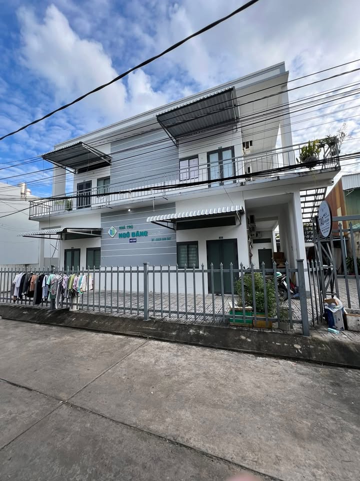 Nhà trọ 2 tầng Nguyễn Việt Hồng, Ninh Kiều 263m² giá 12.5 tỷ - Đầu tư sinh lời ổn định!