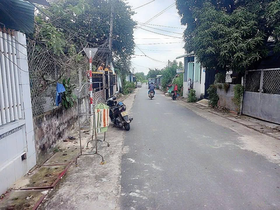 Đất thổ cư Tân Thạnh Đông, Củ Chi 98m² giá 2.35 tỷ - Xây dựng ngay!