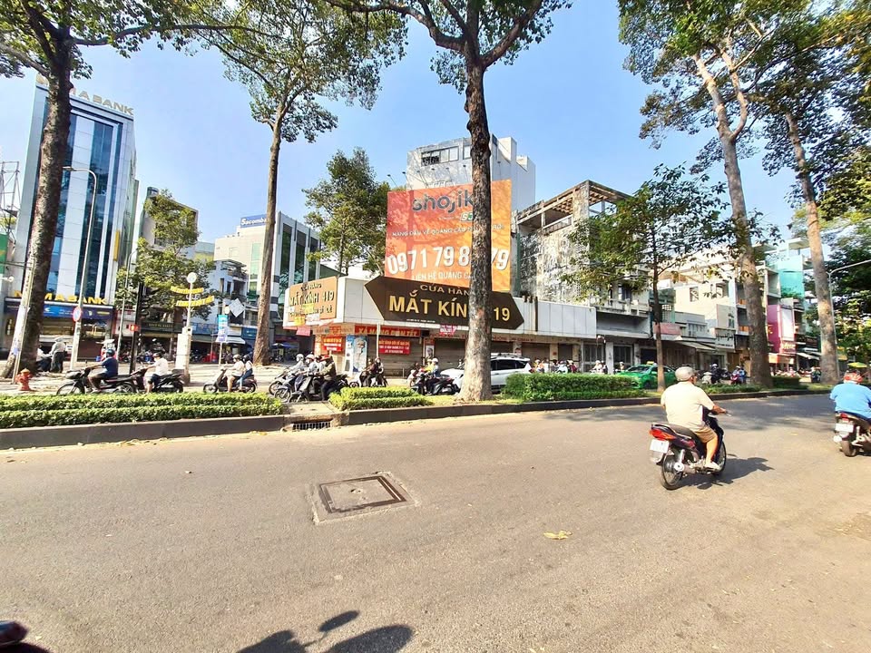 Căn góc cho thuê tại Quận 3 - 153m² chỉ 39 triệu/tháng - Hỗ trợ kinh doanh mọi ngành nghề!