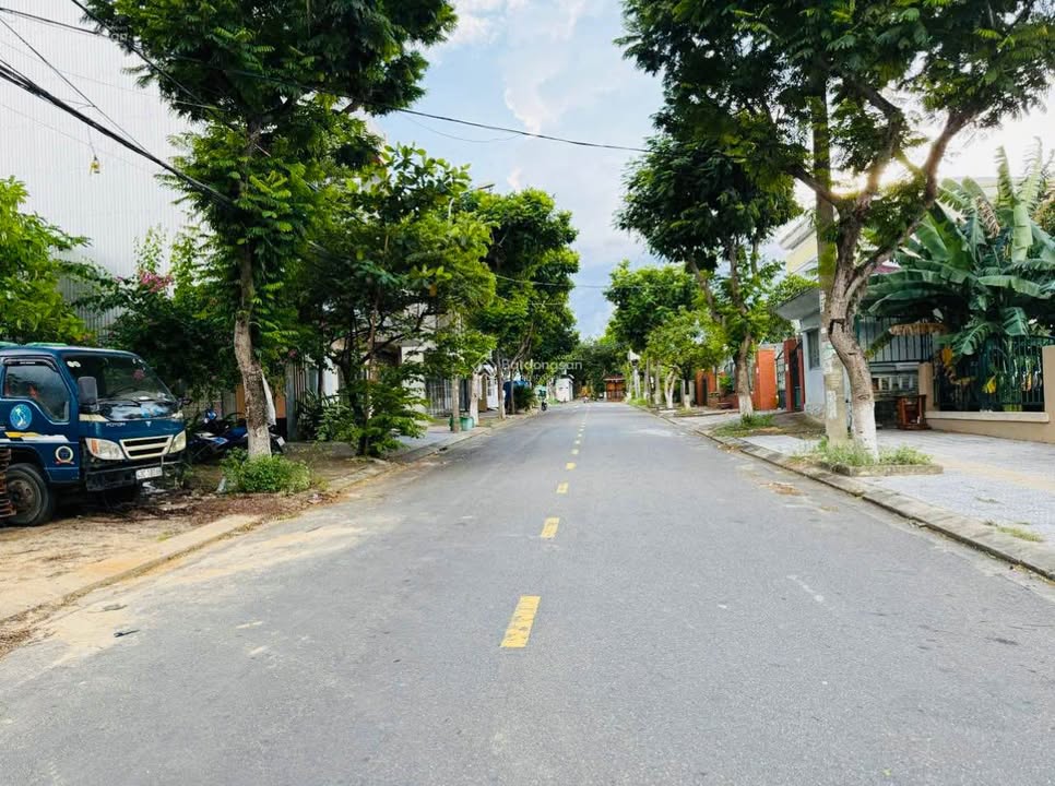 Đất nền đường Yersin 100m² giá 6.3 tỷ - Vị trí đắc địa gần bệnh viện!