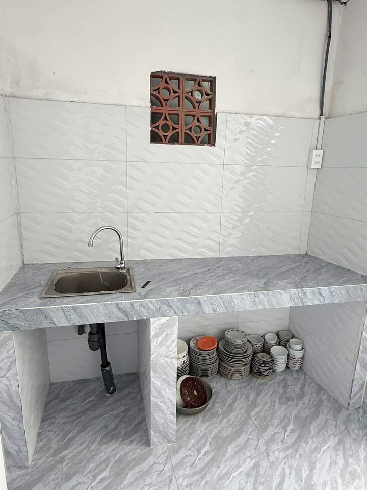 Nhà nguyên căn 1 phòng ngủ hẻm Trần Quang Khải 33m² giá 3.5 triệu - Thuận tiện di chuyển!