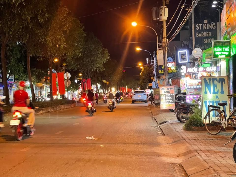 Bán mặt tiền đường Trần Thị Điệu, Thủ Đức 200m² giá 64 tỷ - Đầu tư sinh lời!