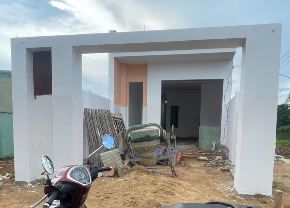 Nhà mới hẻm Nguyễn Chí Thanh, An Phú 145m² giá 1.3 tỷ - Thiết kế hiện đại, đầy đủ tiện nghi!