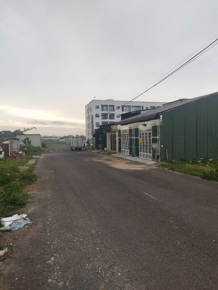 Đất nền Khu A - tái định cư Phú Hội 100m² giá chỉ 950 triệu - Cơ hội đầu tư tuyệt vời!