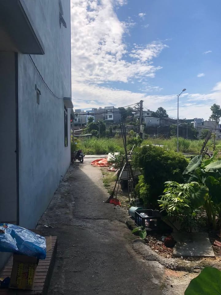 Đất vỉa hè rộng 111.1m² tại Lideco Cao Thắng - Giá chỉ từ 3 triệu/m²!