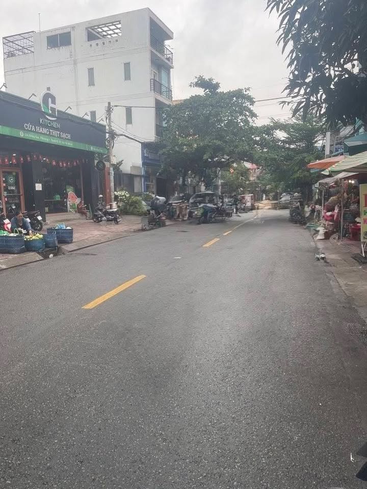 Nhà 5 tầng mặt tiền đường Bông Sao, phường 5, quận 8 - Giá 11 tỷ, vị trí đắc địa!