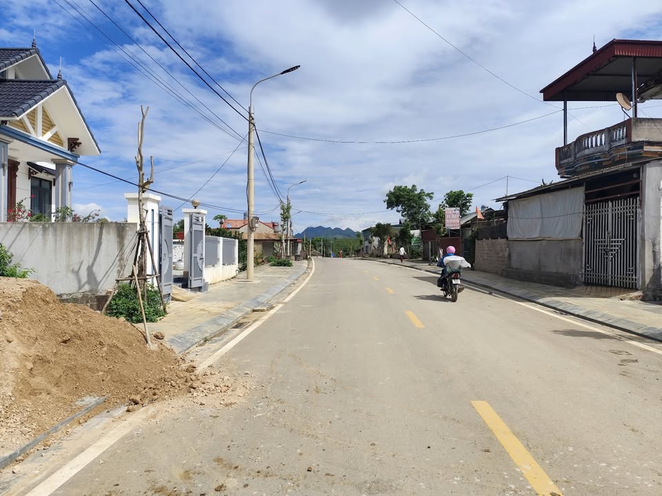 Đất nền mặt tiền đường 15/10, Vân Hồ, Sơn La - Diện tích 450m², giá chỉ 500 triệu