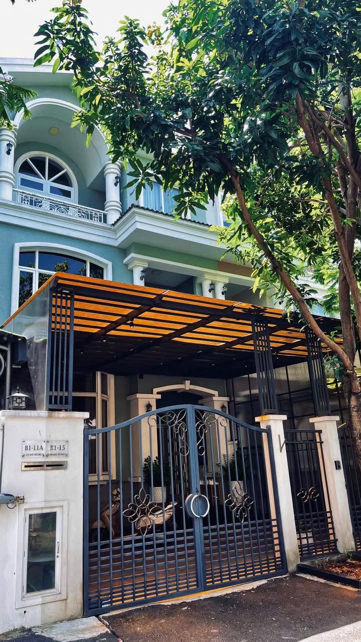 Biệt thự liền kề Mỹ Phú 3, Quận 7, 126m² giá 40 tỷ - Chính chủ bán nhanh!