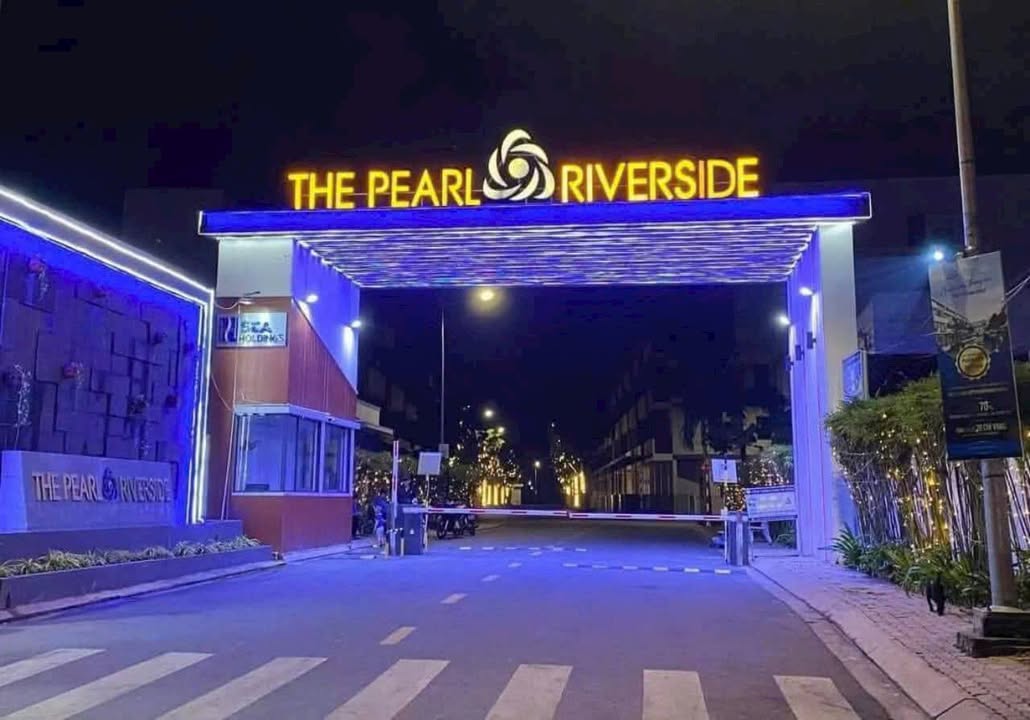 Nhà phố liền kề 4 tầng tại Khu đô thị THE PEARL REVERSE SIDE Bến Lức 80m² giá 3.7 tỷ - Đầu tư sinh lời ngay!