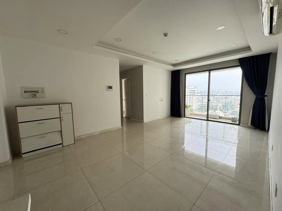 Căn hộ 3PN Millennium quận 4 107m² giá 70 triệu - Nội thất cơ bản, vào ở ngay!