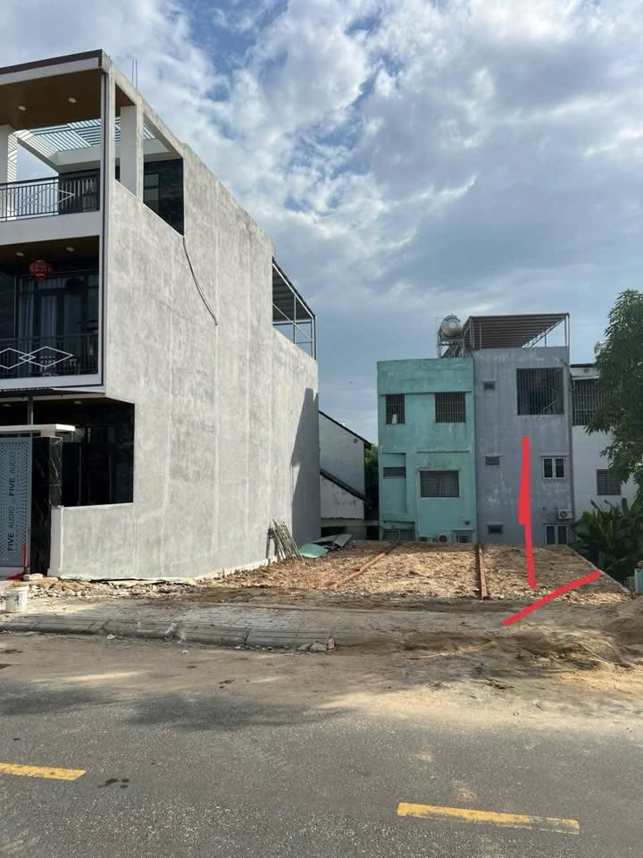 Đất nền Nguyễn Đình Chiểu Ngũ Hành Sơn 91m² giá 5.6 tỷ - Nở hậu nhẹ, gần biển!