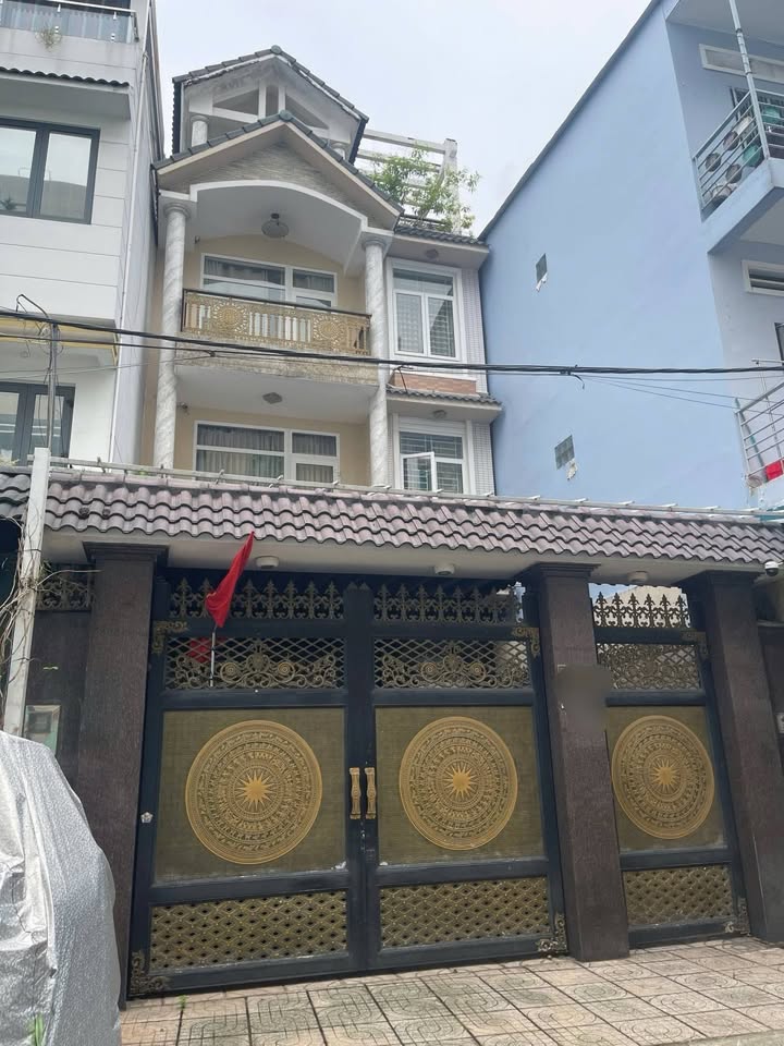 Biệt thự mặt tiền Huỳnh Văn Chính, phường Phú Trung, quận Tân Phú, 170m² giá 22 tỷ - Khu kinh doanh sầm uất!